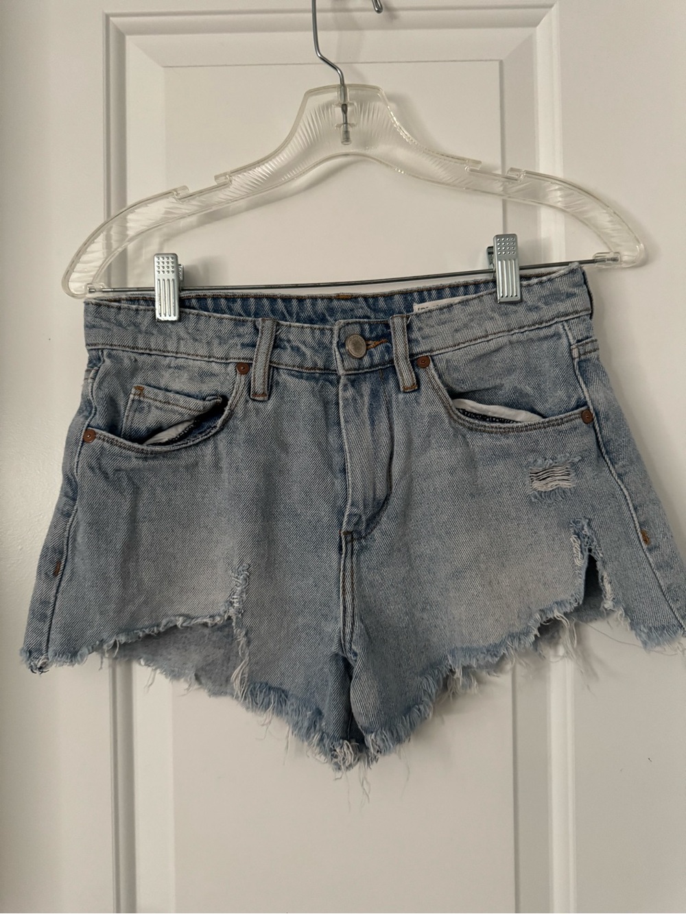 Blank NYC The Burrow Denim Shorts Size 26